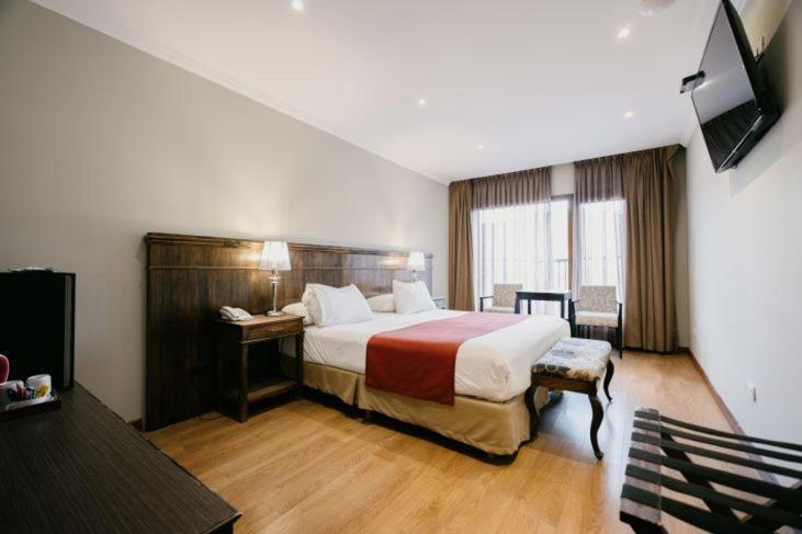 Chalten Suites Hotel إل تشالتين المظهر الخارجي الصورة